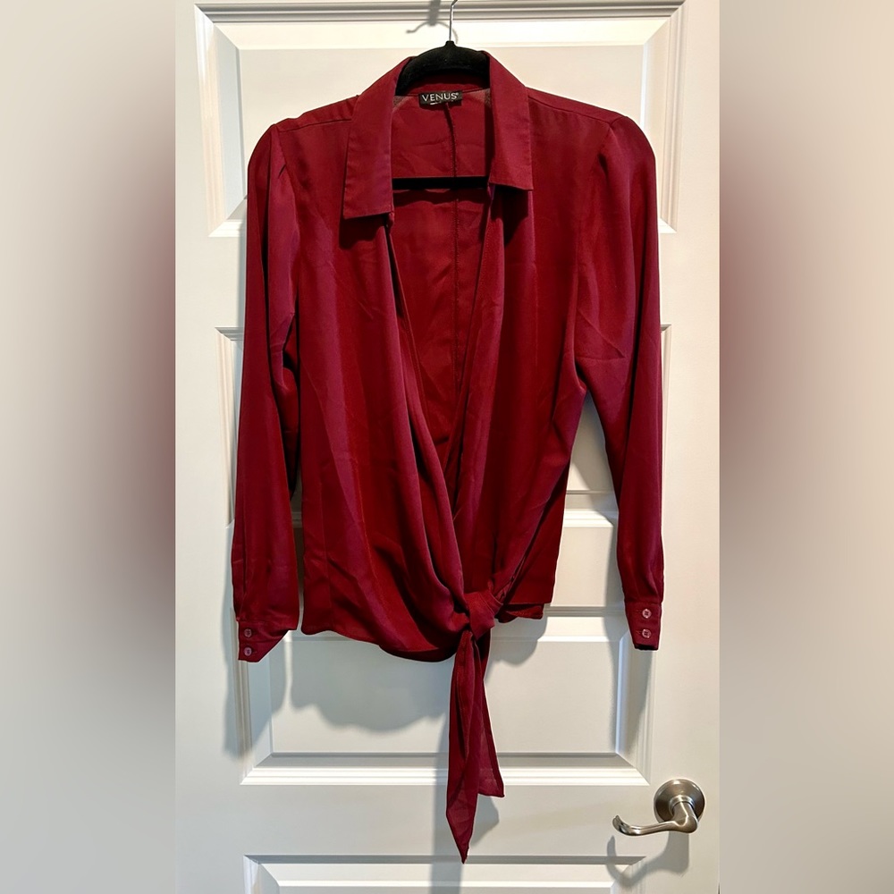 Venus Burgandy Size Large Tie Bottom, Open Front Top